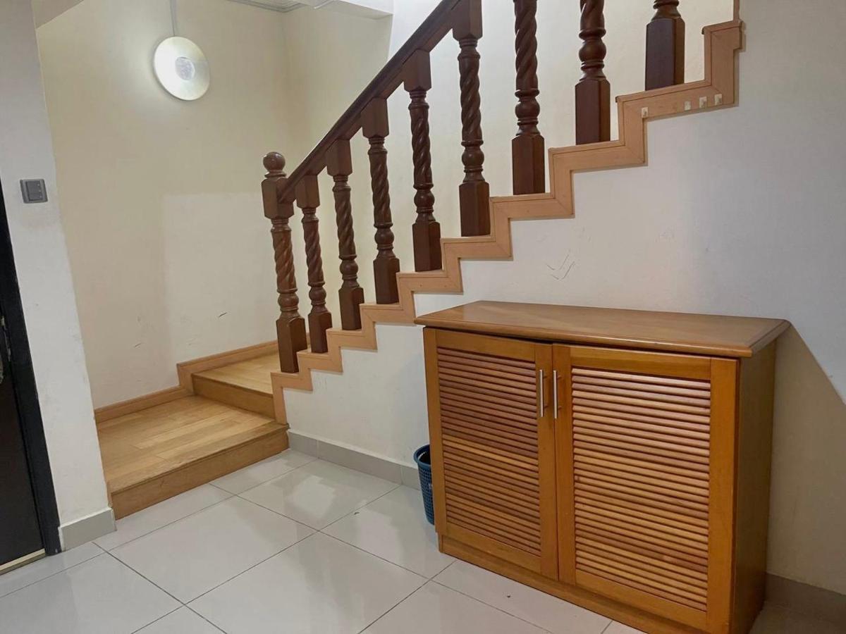 Penthouse Marina Court Vacation Home 4 Bedrooms Kota Kinabalu 14Pax Exterior foto