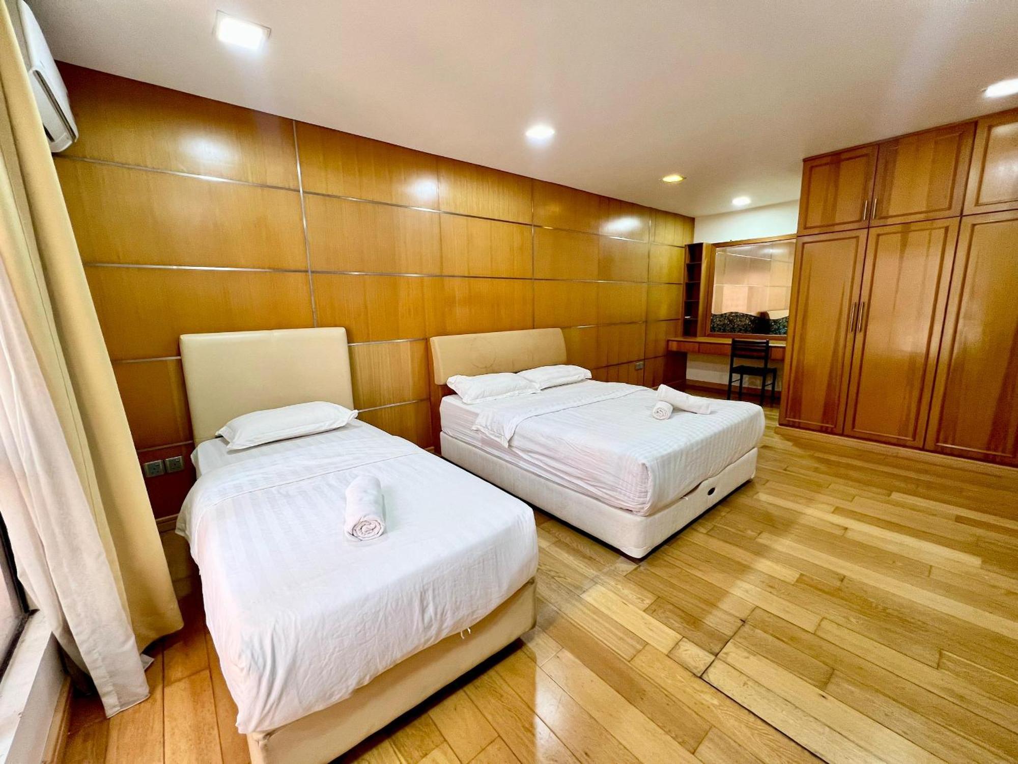 Penthouse Marina Court Vacation Home 4 Bedrooms Kota Kinabalu 14Pax Exterior foto